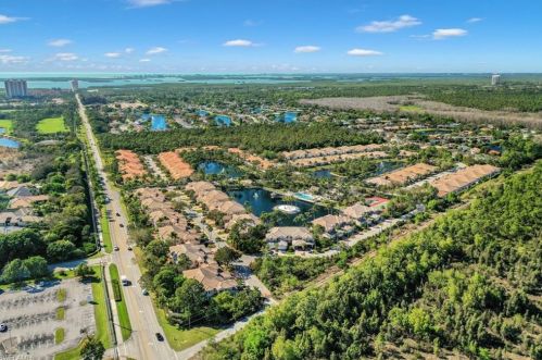 23125 Coconut Shores Dr, Bonita Springs FL 34134-9107 exterior