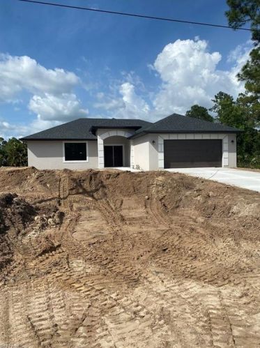 3800 17th St, Lehigh Acres, FL 33971-5618