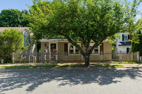 1036 Birch St, Boonton, NJ 07005-1456