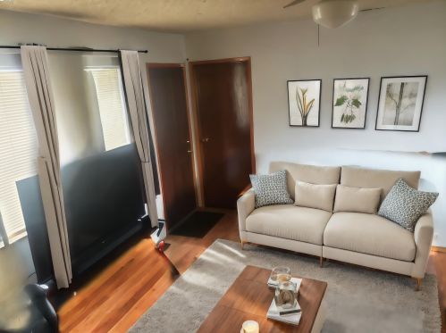 7221 Krause Ave, Oakland CA  94605-2749 exterior