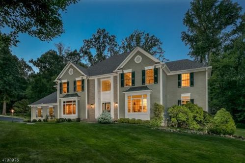 8 Laurelwood, Bernardsville, NJ 07924-2115