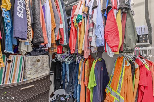 5222 41st Dr, Phoenix AZ  85019-2411 exterior