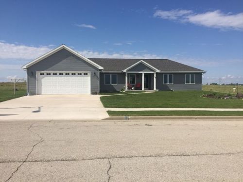 980 Quail Run, Knowles, WI 53048-9382