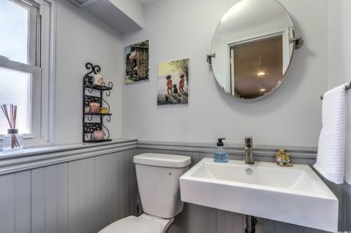 17 Wren Ct, Northport NY  11768-3343 exterior