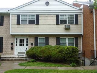 304 Parkside Dr, Airmont, NY 10901-7856