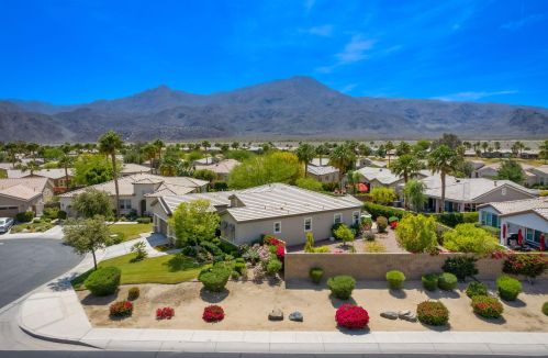 81450 Moonstone Ct, La Quinta CA  92253-8244 exterior