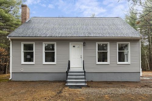 77 Hazen Rd, Shirley, MA 01464-2705