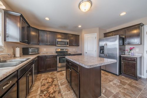 2413 Treetop Ln, Taylorsport, KY 41048-7242