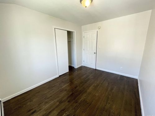10459 214th St, Jamaica NY  11429-1542 exterior