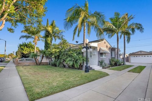 2662 Madison St, Long Beach, CA 90810-1526