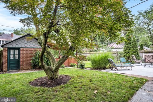 125 Parker St, Carlisle PA  17013-2821 exterior