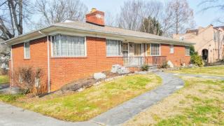 1701 Emoriland Blvd, Knoxville, TN 37917-3153