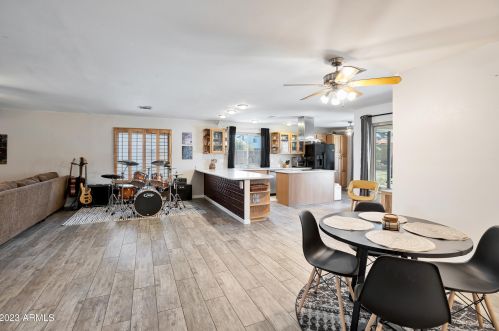 14207 20th St, Phoenix AZ 85022-4646 exterior