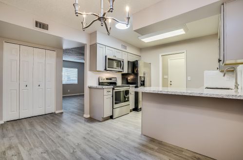 1932 Jacinto Ave, Mesa AZ  85204-6829 exterior