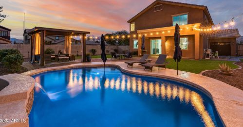 2921 121st Ln, Tolleson, AZ 85353-2709