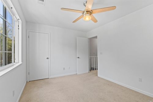 1468 Townview Ave, Santa Rosa CA  95405-7561 exterior