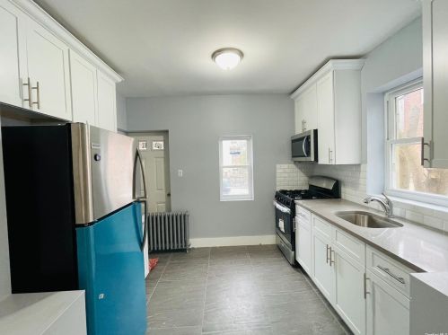 3210 Colden Ave, Bronx, NY 10469-3806