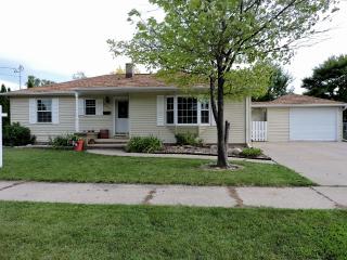 841 Sheboygan St, Menasha, WI 54952-2837
