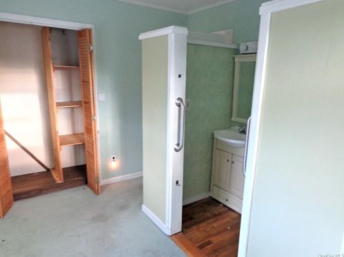 2873 Quinlan St, Yorktown Hgts NY  10598-2700 exterior