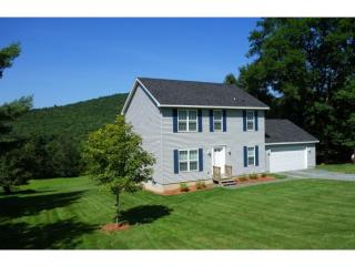 591 Berwal Rd, Sunderland VT  05250-9104 exterior