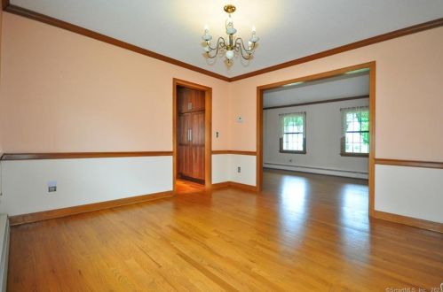 156 Carriage Way, Windsor CT 06095-2008 exterior