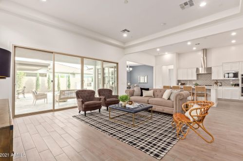 3731 Arabian Dr, Gilbert AZ  85296 exterior