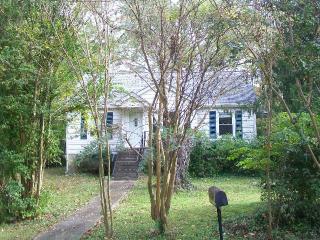 3126 Mcnutt St, Knoxville, TN 37917-2441