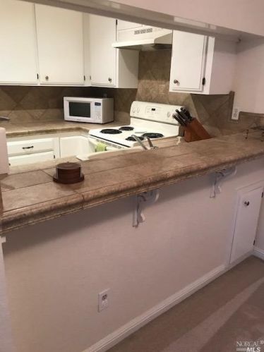 3002 Woodlake Dr, Santa Rosa CA  95405-8492 exterior