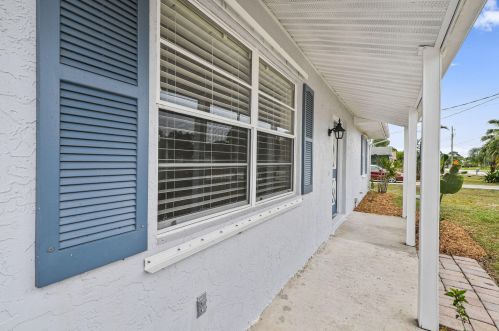 331 Voltair Ter, Fort Pierce FL  34983-3700 exterior