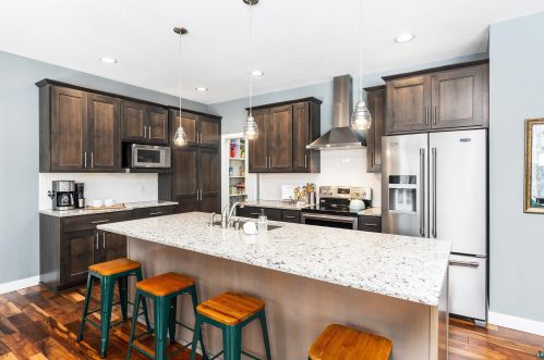 4966 Trails End Dr, Duluth MN  55811-3688 exterior