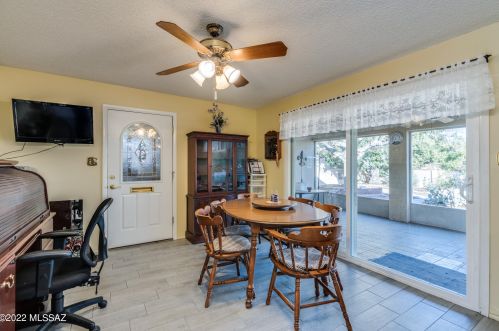 263 Abrego Dr, Green Valley AZ  85614-1504 exterior