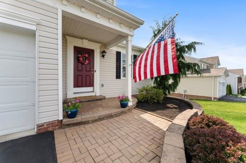 515 Panorama Dr, Canonsburg, PA 15317-1859