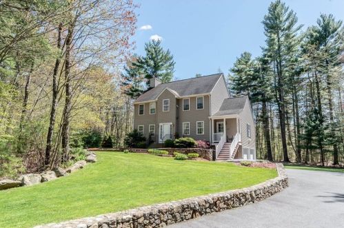 333 Douglas Hook Rd, Glocester, RI 02814-1352