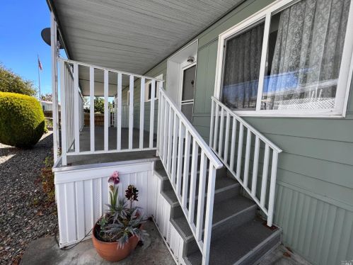 120 Salisbury Cir, Santa Rosa CA  95401-9103 exterior