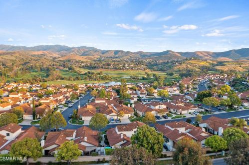 773 Congressional Rd, Simi Valley, CA 93065-6606