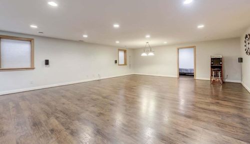 1947 Southwood Trl, West Bend WI  53090-8971 exterior