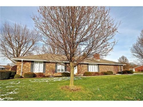 106 Royal Oak Dr, Greenville, OH 45331-2863