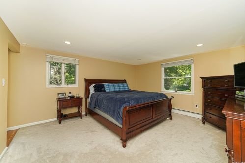 2 Autumn Dr, Mount Sinai NY  11766-2300 exterior