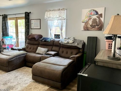 28 Wildwood Shores Dr, Hopatcong NJ  07843-1923 exterior