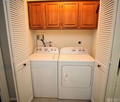 101 Van Liew Ct, East Brunswick NJ  08816-5695 exterior