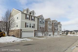 382 Kingwood, Waukee, IA 50263-9526