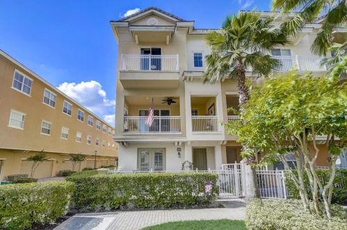 1807 Piedmont Pl, Lake Mary, FL 32746-7611