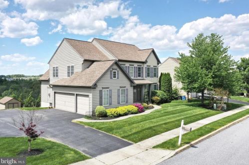820 Edgeworth Ct, Red Lion, PA 17356-9420