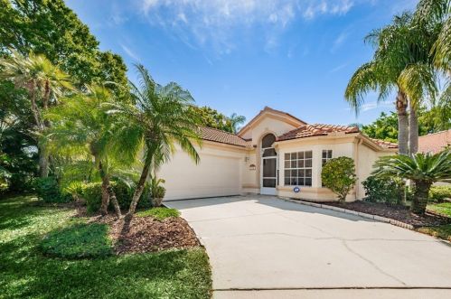 774 Lighthouse Dr, Tarpon Springs, FL 34689-1801