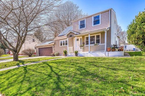 276 Bunns Ln, Woodbridge, NJ 07095-1621