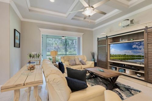 1017 Stoney Creek Dr, Lakeland FL  33811-2329 exterior