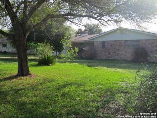 117 Seidel St, Marion, TX 78124-2002