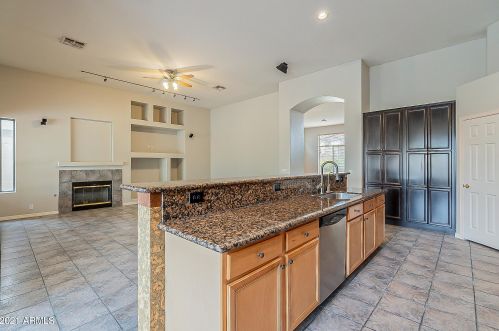 5330 Angela Dr, Scottsdale AZ 85254-6409 exterior