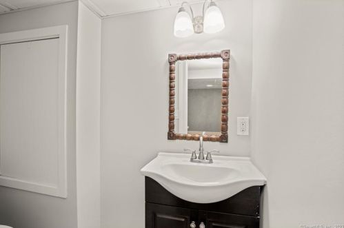 26 Bonheur Rd, Bridgeport CT  06611-3404 exterior