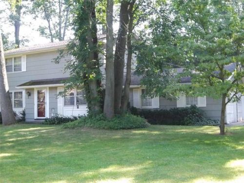 1285 Hunter Cir, Webster, NY 14580-9549